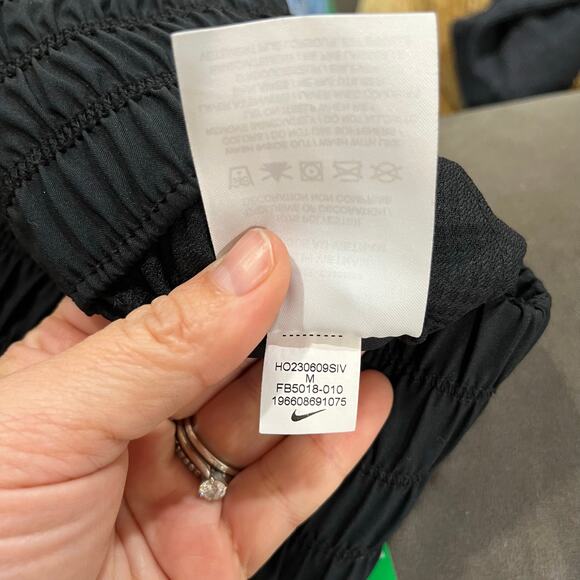 Nike Dri-FIT High Rise Track Pants Black Athletic Joggers Workout Pants Sz M - Picture 8 of 10